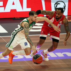 Τολιόπουλος: «Μετά την αποτυχία στην EuroLeague, θέλουμε πάρα πολύ το πρωτάθλημα!» (video)
