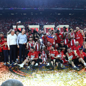 Στο «πέταλο» της Θύρας 7 το τρόπαιο της Euroleague