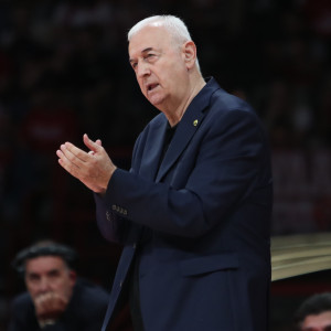 Σάκοτα: «Όταν ο Ολυμπιακός παίζει 40 λεπτά δυνατά, όλα είναι περιορισμένα»