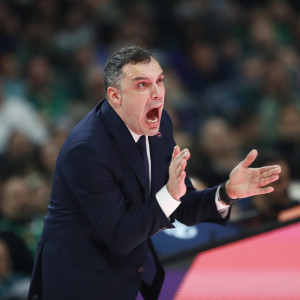 Η Μπασκόνια συνεχίζει με τον προπονητή που της χάρισε τον πρώτο της τίτλο μετά από έξι χρόνια