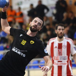 Live: ΑΕΚ - Ολυμπιακός για τον τέταρτο τελικό της Handball Premier