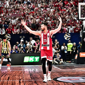 Διεθνής αποθέωση για τη κυριαρχική εμφάνιση του Ολυμπιακού στον ημιτελικό - Τι αναφέρουν τα ξένα μέσα
