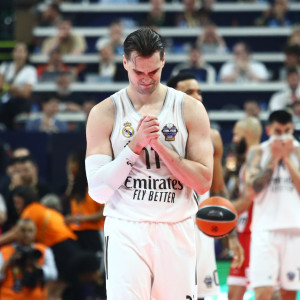 Αιχμές Χεζόνια για τη διαιτησία: «Κάτι περίεργο συνέβη στο τέλος»
