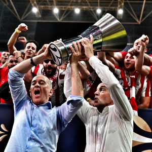 Αγγελόπουλος: «Η μεγαλύτερη στιγμή στην ιστορία του Ολυμπιακού»