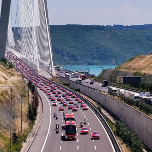 Αποθέωση στην αναχώρηση της Τουρκίας για το Μουντιάλ: Κονβόι συνόδευσε την αποστολή στο αεροδρόμιο (photos-videos)