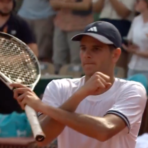 Ο Χόδαρ γράφει ιστορία στο Roland Garros με μοναδικό συνοδοιπόρο τον... συνονόματο πατέρα του