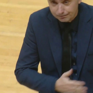 Συγκλονιστικός Μπούτσκος: Υποκλίθηκε στον κόσμο του ΠΑΟΚ μετά το τελευταίο του παιχνίδι (video)
