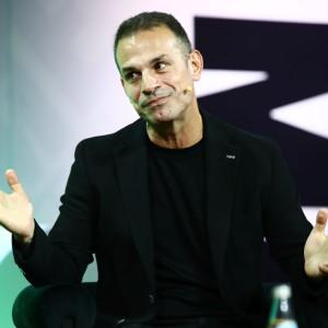 Ντέμης Νικολαΐδης: «Το μόνο που μου έλειψε είναι να παίξω ένα τελευταίο ματς με την ΑΕΚ» (video)