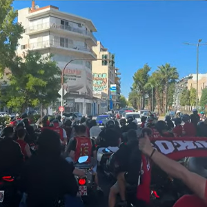 Το Athletiko στην τεράστια μηχανοκίνητη πορεία των φίλων του Ολυμπιακού από τον Πειραιά μέχρι το ΟΑΚΑ (video)