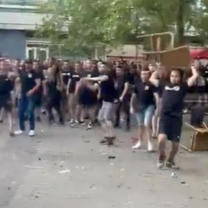 Επεισόδια μεταξύ οπαδών στη Λειψία πριν τον τελικό του Conference League (video)