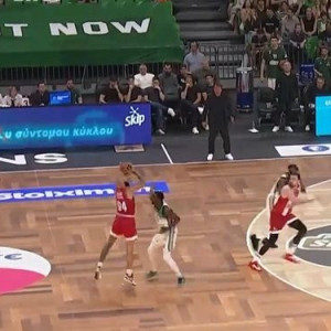 Αδιανόητο τρίποντο του Φουρνιέ από τα οκτώ μέτρα στο τέλος του χρόνου (video)