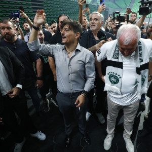 Γιαννακόπουλος στον κόσμο του Παναθηναϊκού: «Τώρα ήρθε ο "Άρχοντας των Δαχτυλιδιών"...»