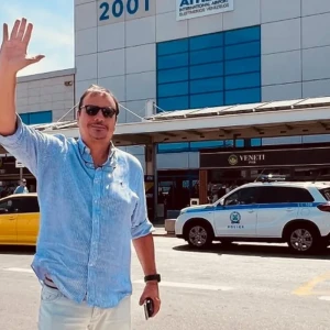 Το μήνυμα του Εργκίν Αταμάν από το αεροδρόμιο