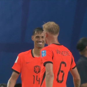 Κεφαλιά του Φαν Χέκε για το 3-1 της Ολλανδίας (video)