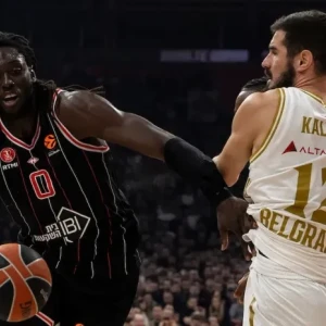Μεγάλος στόχος του Ερυθρού Αστέρα ο Μότλεϊ