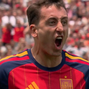 Πλασέ του Ογιαρθάμπαλ, άγαλμα ο Σλάγκερ στο 1-0 της Ισπανίας (video)