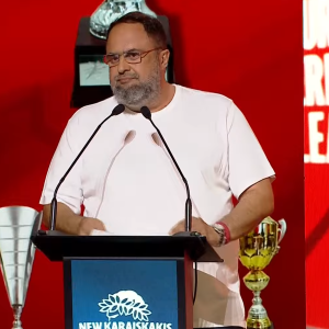 Μαρινάκης: «Όλοι είναι νάνοι μπροστά στον Ολυμπιακό - Ευχαριστώ τον Σωκράτη Κόκκαλη»