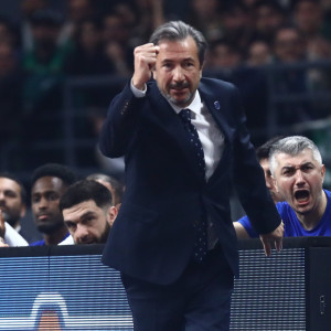 Η Βενέτσια θέλει προπονητή τον Λούκα Μπάνκι και να αγωνιστεί στην EuroLeague