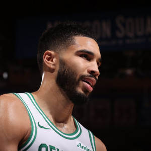 Τέιτουμ: «Αμφιταλαντεύομαι για το αν πρέπει να αγωνιστώ φέτος»